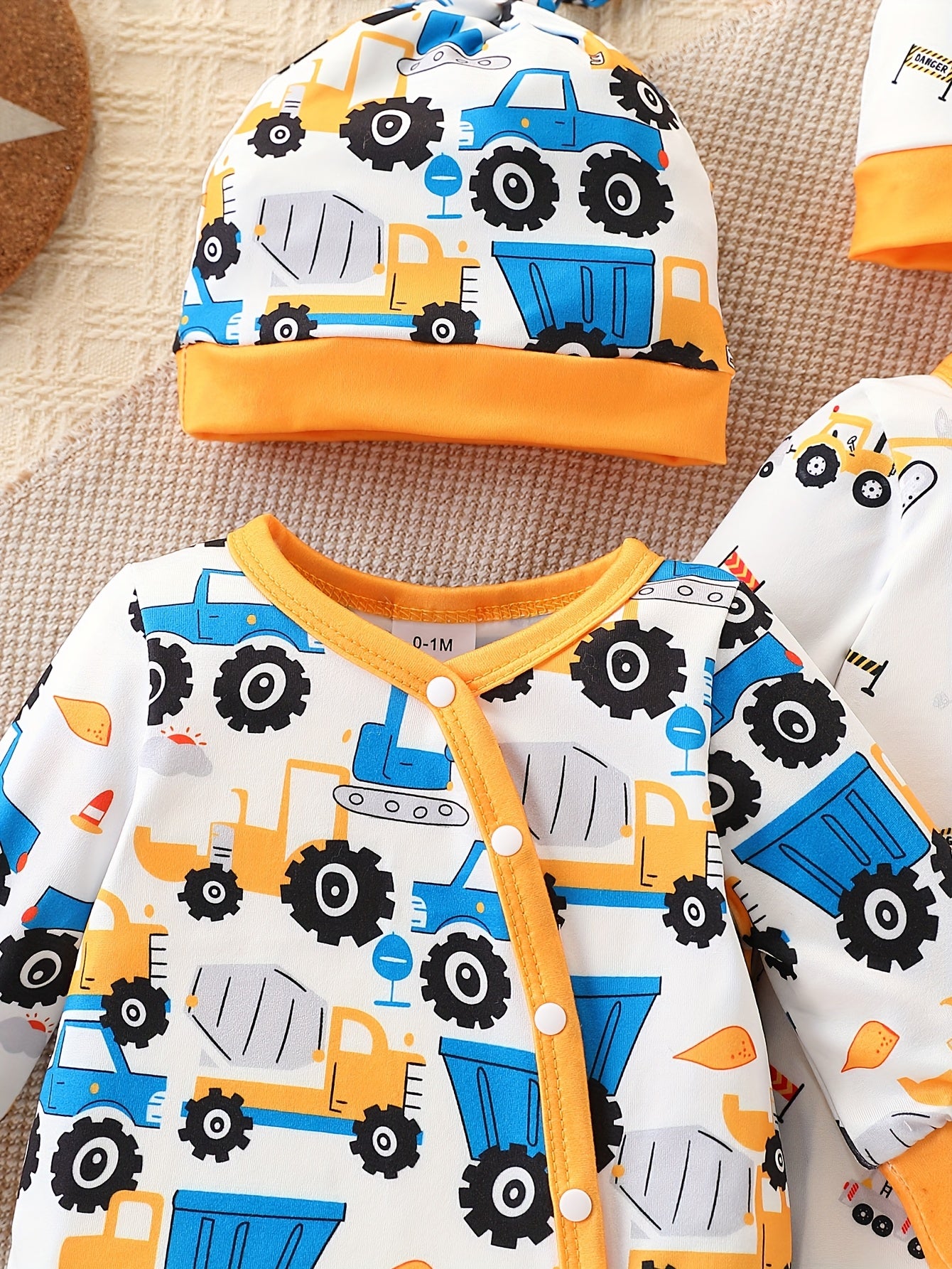 Luna & Lino Conjunto Bebê Construction Crew – Kit 4 Peças com Estampa de Veículos de Construção