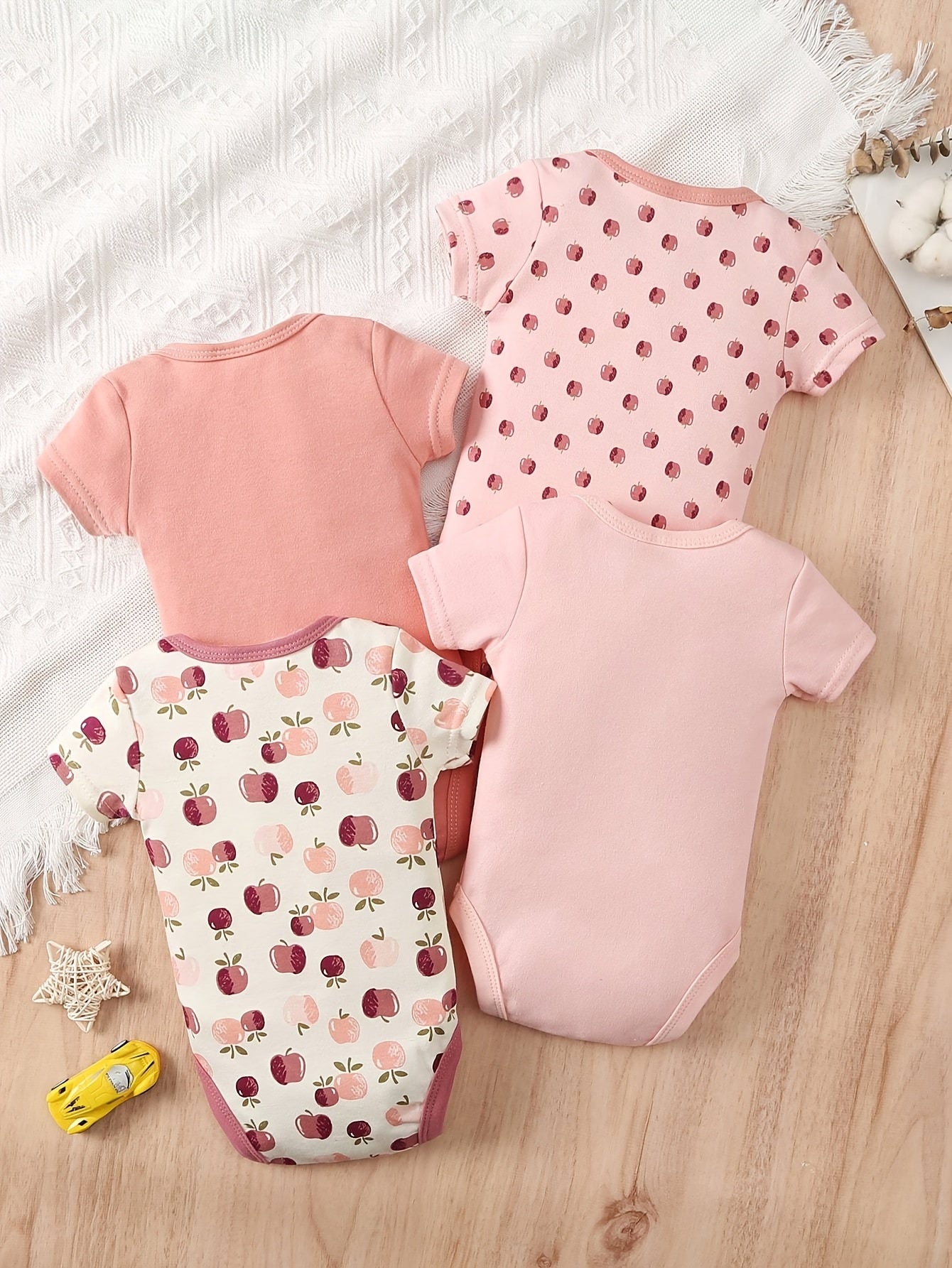 Luna & Lino Kit Body Bebê Apple Orchard – 4 Peças em Algodão com Estampa de Maçã