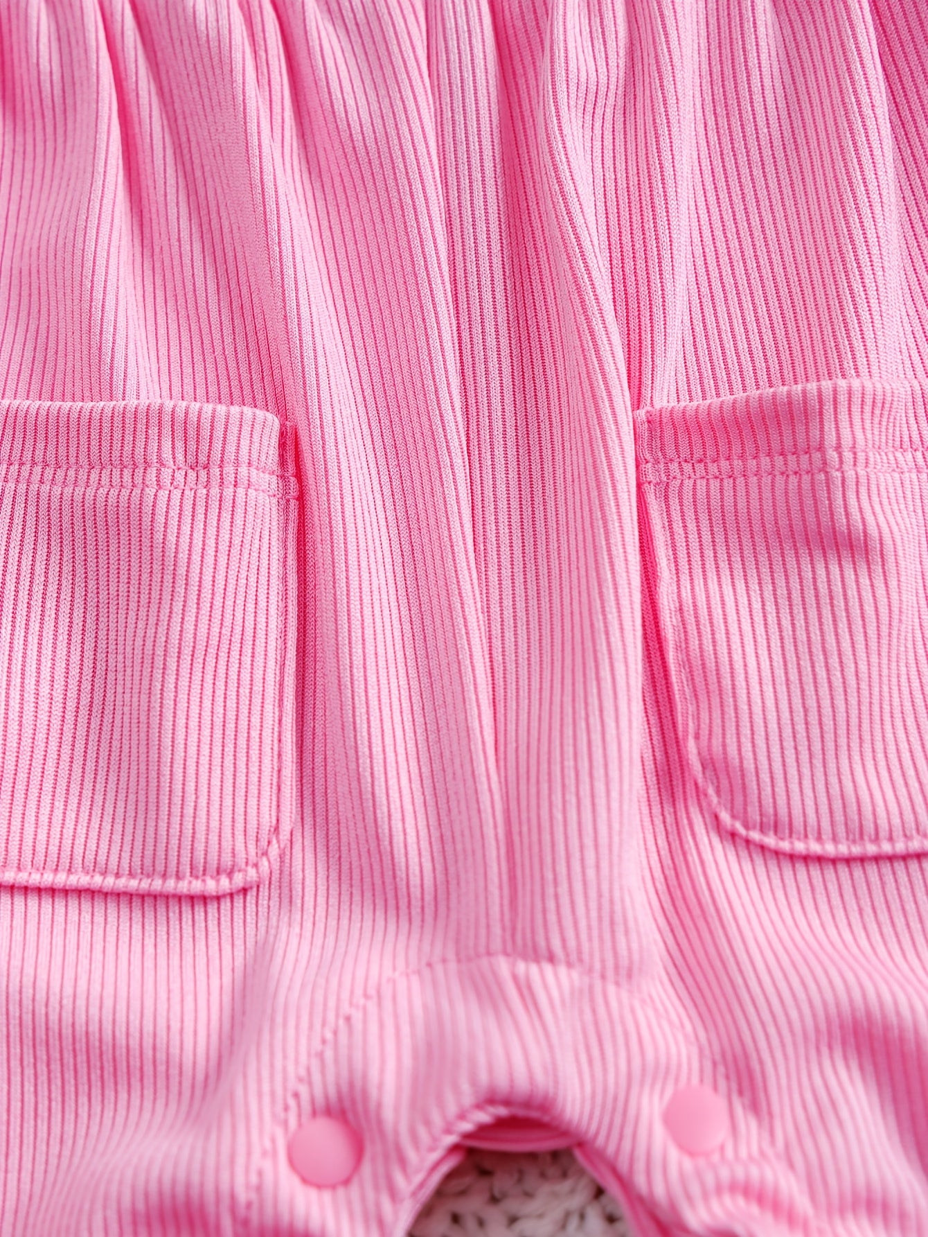 Luna & Lino Conjunto Bebê Blossom – Body Floral de Manga Curta com Chapéu