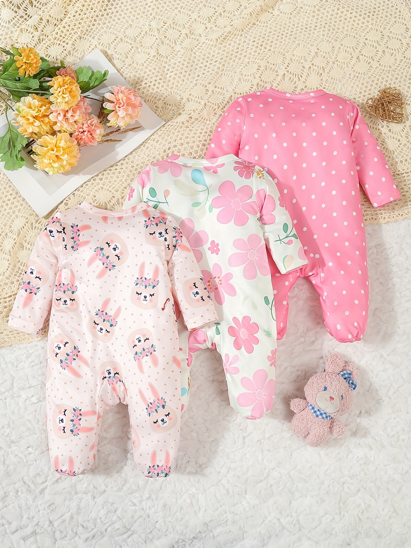 Luna & Lino Conjunto Bebê Menina – Kit 3 Peças com Romper, Macaquinho Floral e Shorts com Babado