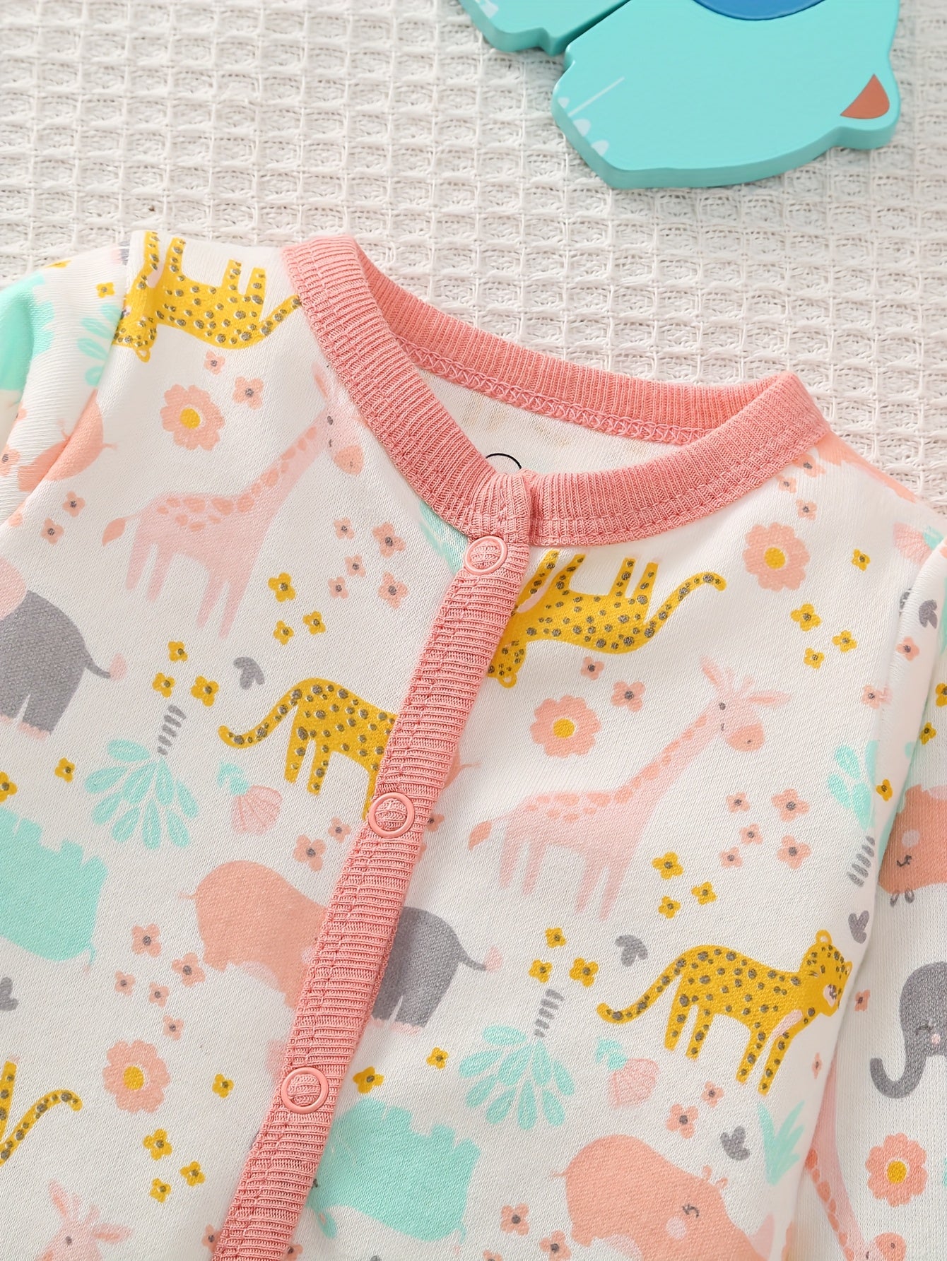 Luna & Lino Kit Body Curto Bebê – 3 Peças em Tons Pastel com Estampas Adoráveis